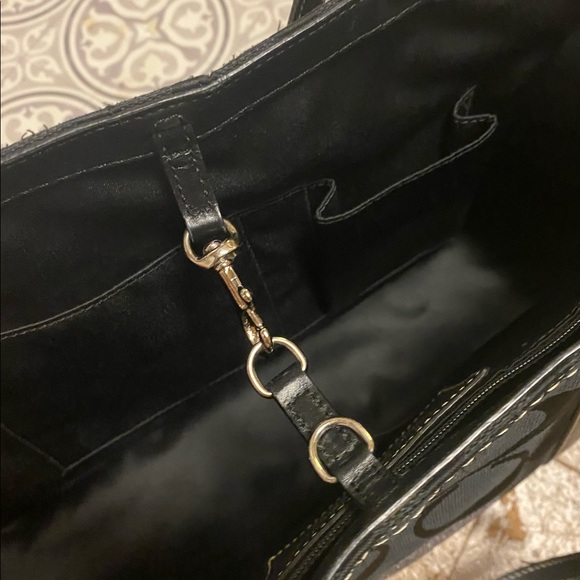 Women’s Coach Tote - Picture 3 of 16